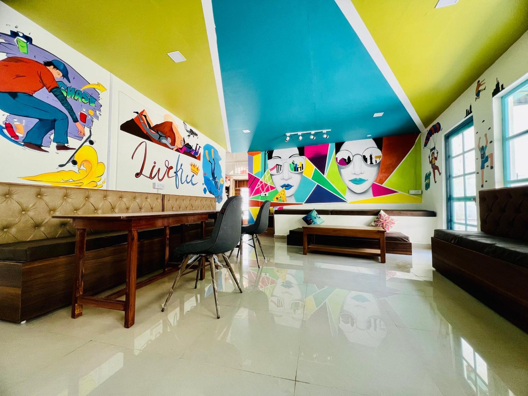 Live Free Hostel, Mcleodganj ماكليود غانج المظهر الخارجي الصورة