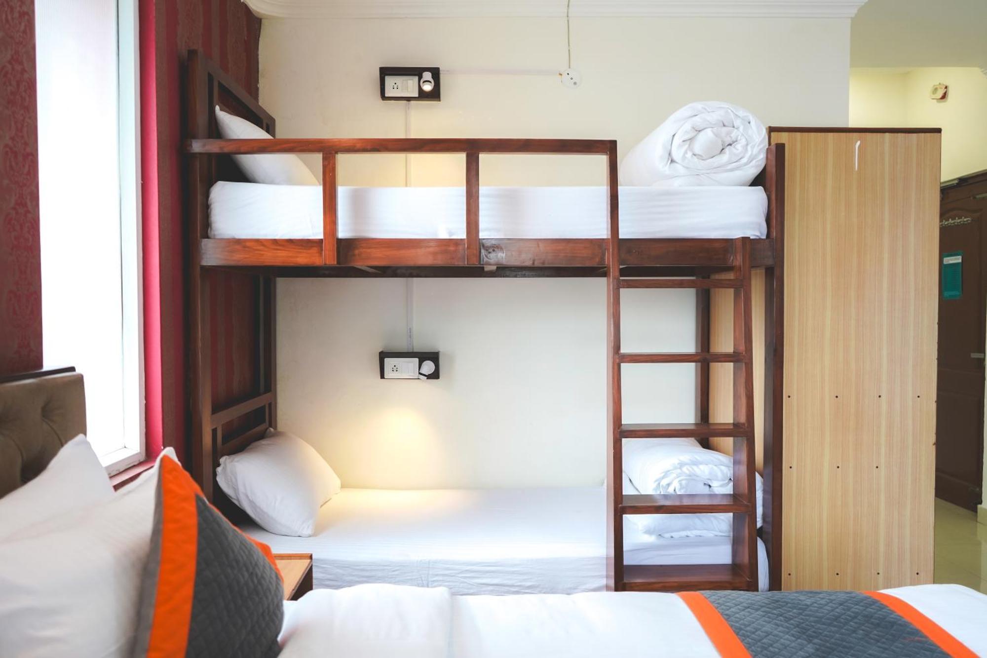 Live Free Hostel, Mcleodganj ماكليود غانج الغرفة الصورة